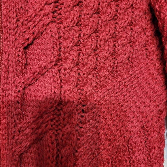 ARAN MOR 100% Merin Wool Sweater - Picture 2 of 3